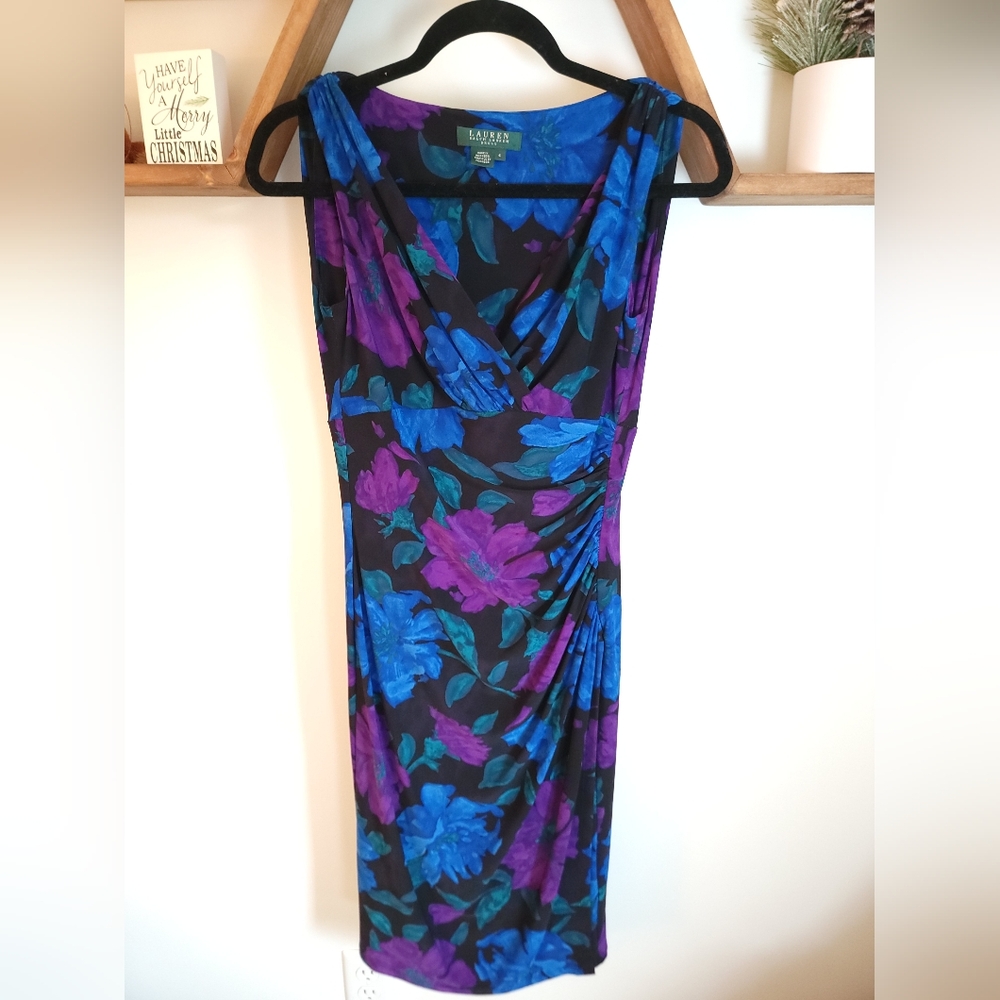 Ralph Lauren slimming vneck floral dress